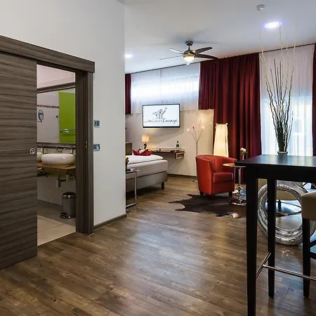 Wuschl Lounge Hotel 3*