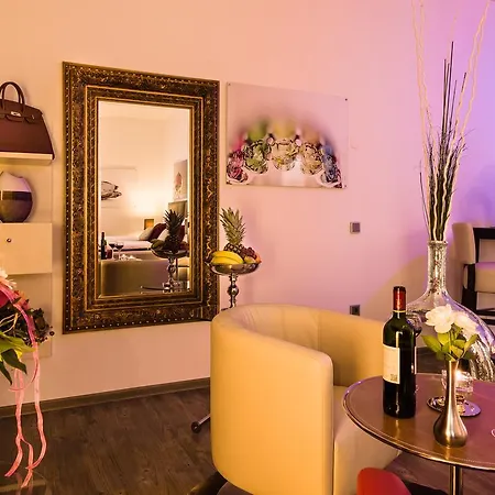 Wuschl Lounge Hotel Kuhbach (Aichach-Friedberg)