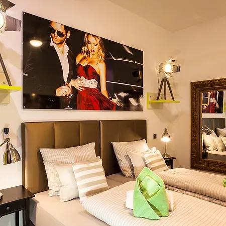 Wuschl Lounge Hotel 3*