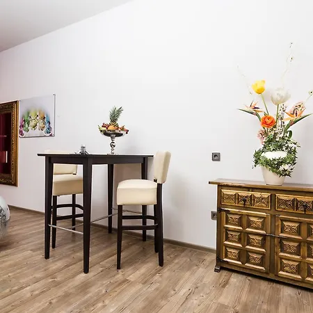 Wuschl Lounge Hotel Kuhbach (Aichach-Friedberg)